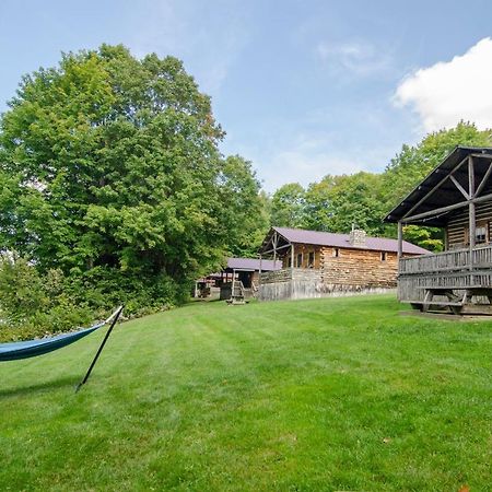 Mountain Lake Cottages Westmore Bagian luar foto