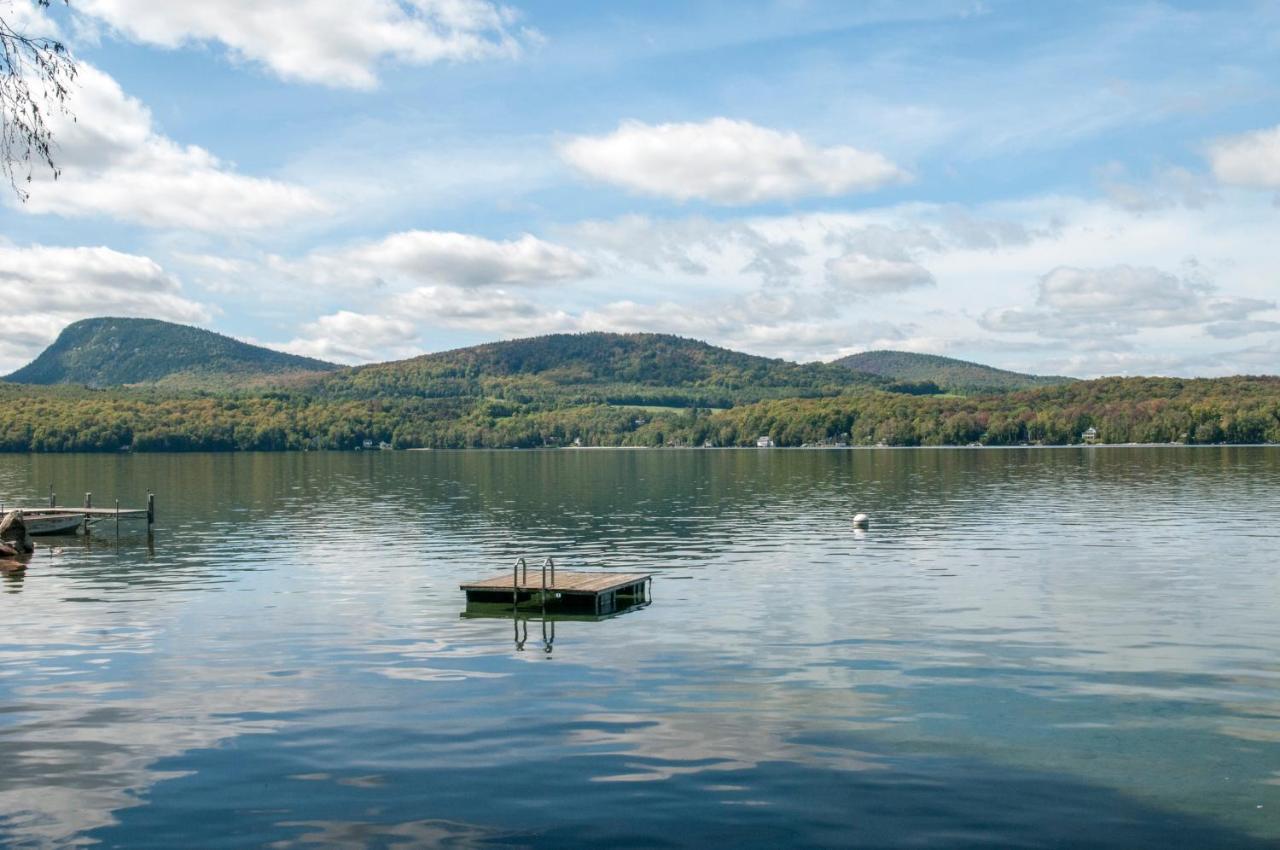 Mountain Lake Cottages Westmore Bagian luar foto