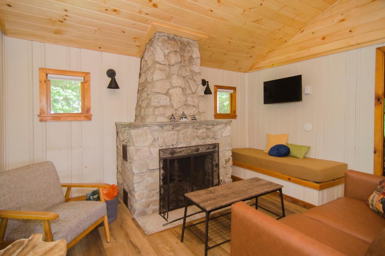 Mountain Lake Cottages Westmore Bagian luar foto