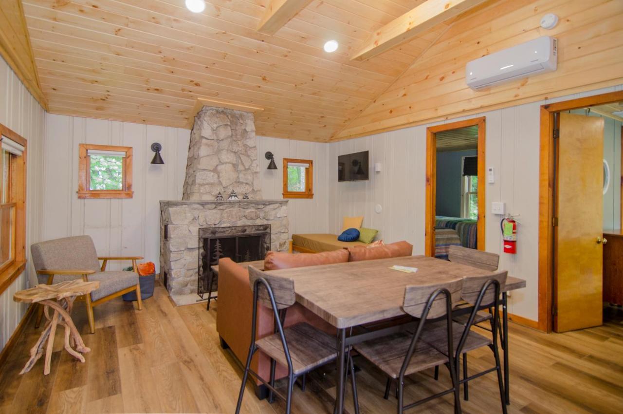 Mountain Lake Cottages Westmore Bagian luar foto