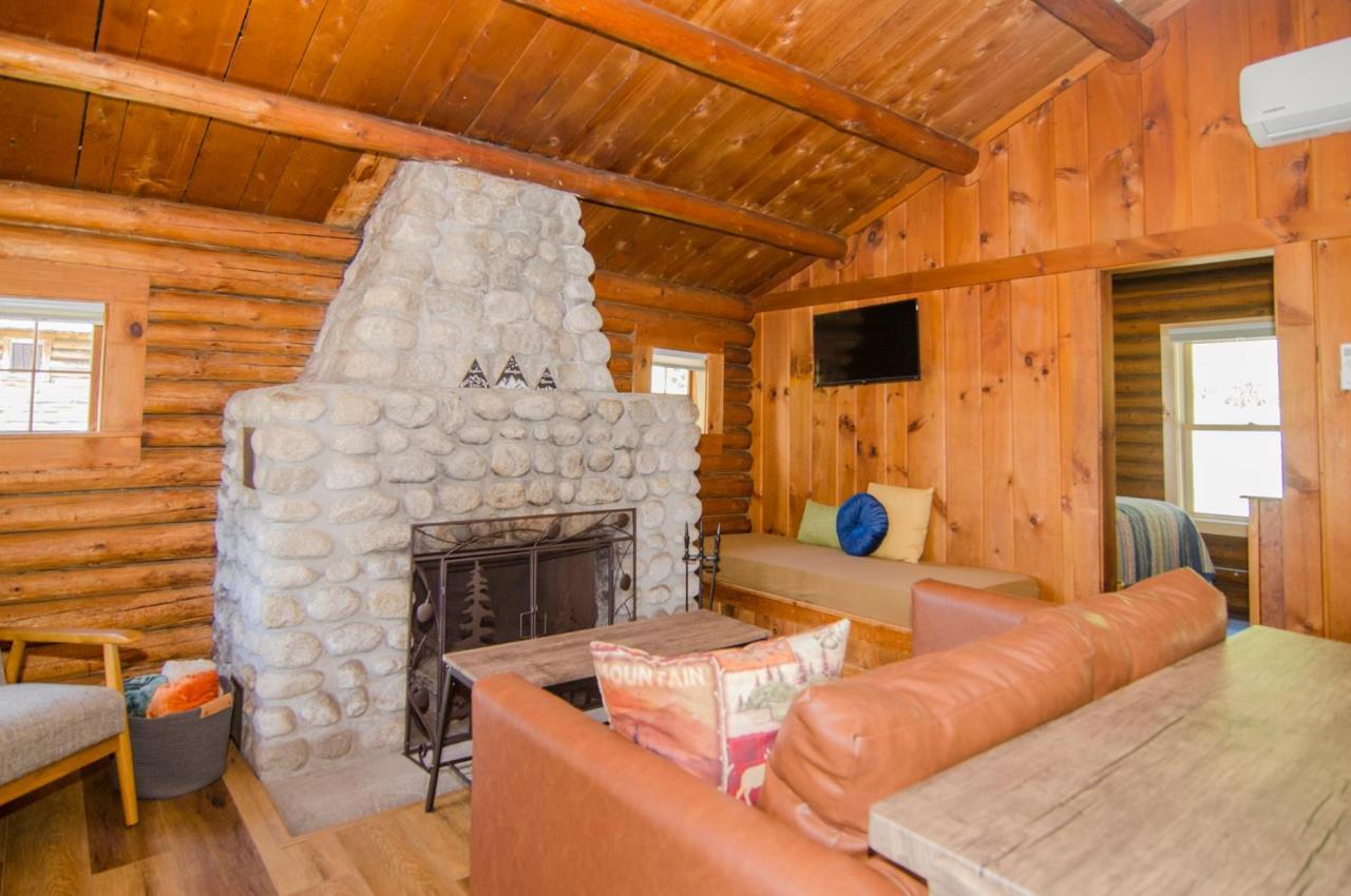Mountain Lake Cottages Westmore Bagian luar foto