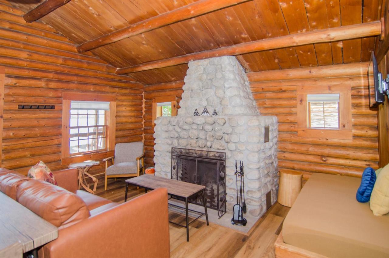 Mountain Lake Cottages Westmore Bagian luar foto