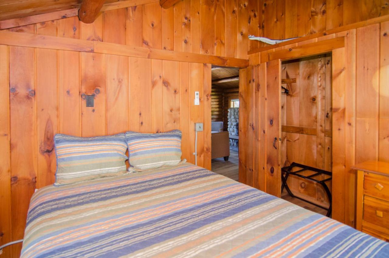 Mountain Lake Cottages Westmore Bagian luar foto