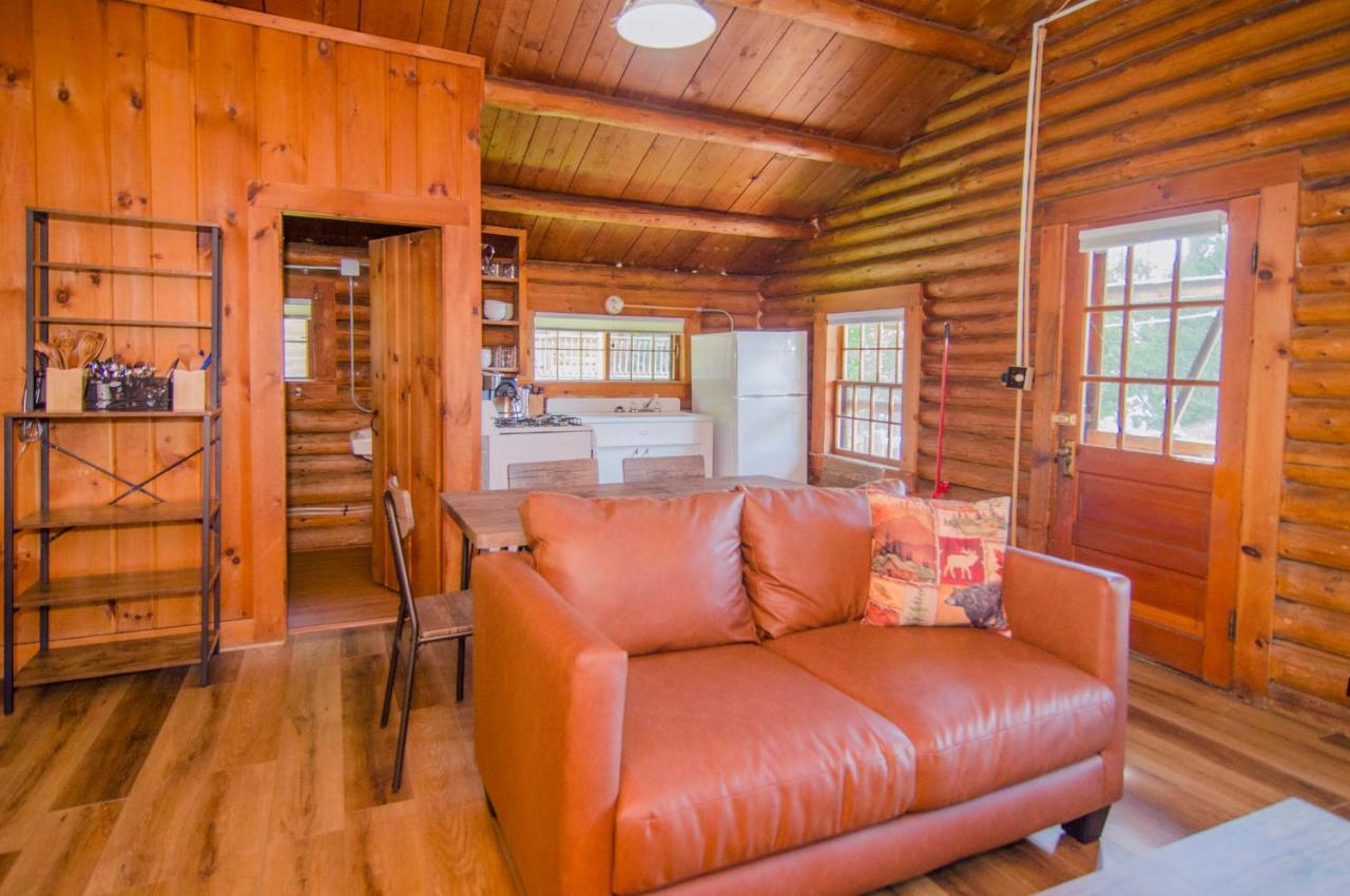 Mountain Lake Cottages Westmore Bagian luar foto