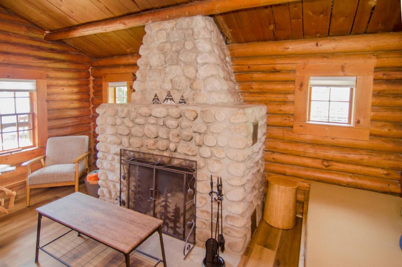 Mountain Lake Cottages Westmore Bagian luar foto