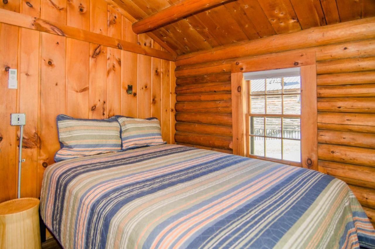 Mountain Lake Cottages Westmore Bagian luar foto