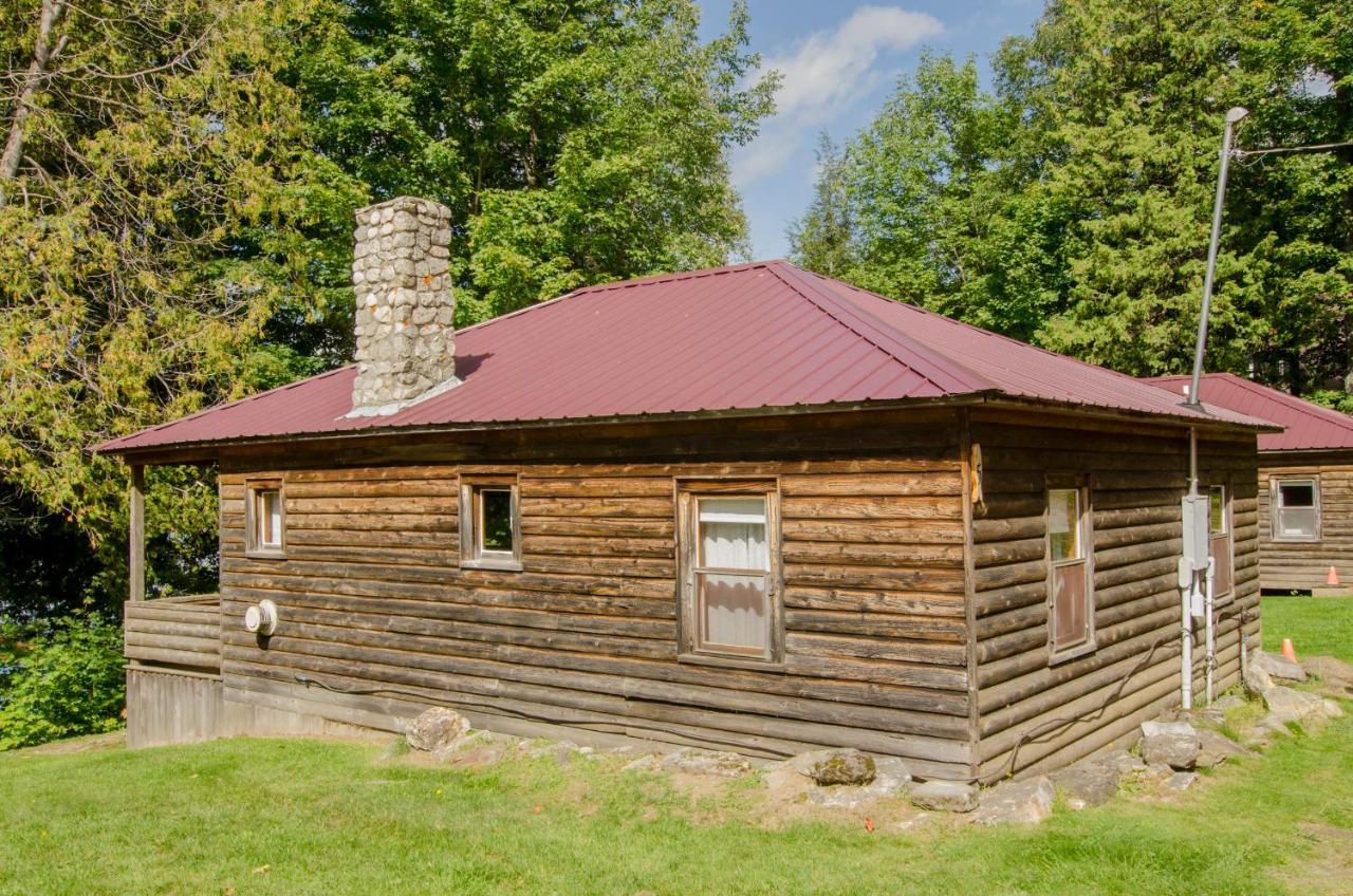 Mountain Lake Cottages Westmore Bagian luar foto