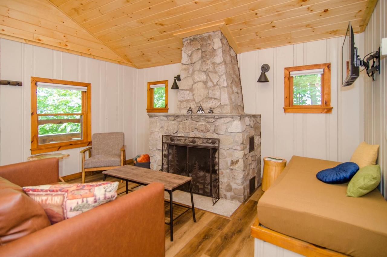 Mountain Lake Cottages Westmore Bagian luar foto