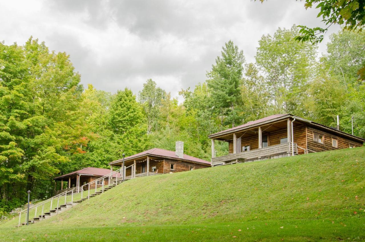 Mountain Lake Cottages Westmore Bagian luar foto