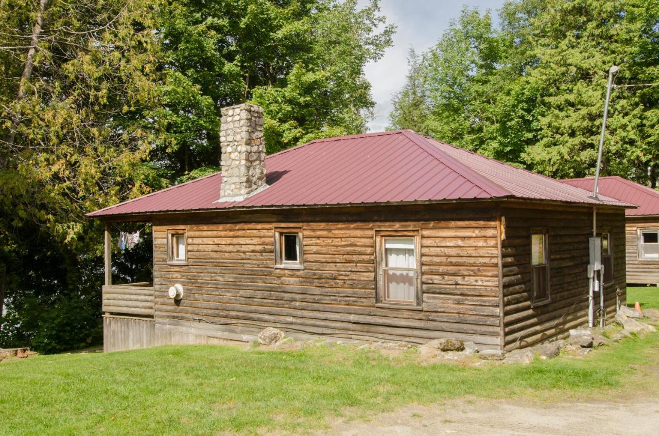 Mountain Lake Cottages Westmore Bagian luar foto