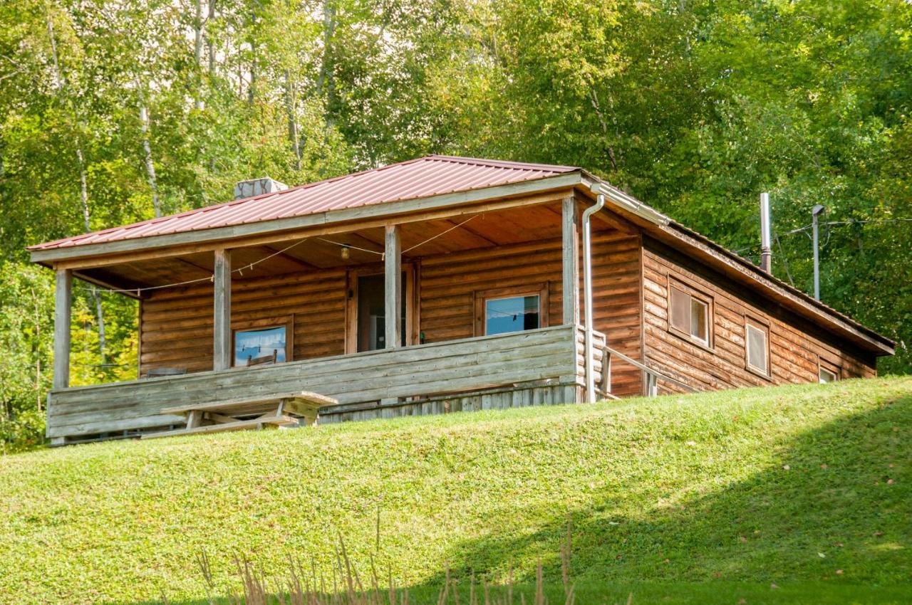 Mountain Lake Cottages Westmore Bagian luar foto